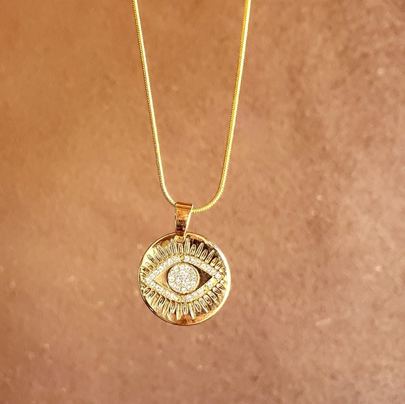 New Rhinestone Evil Eye Protection Gold Necklace. - Picture 14 of 16